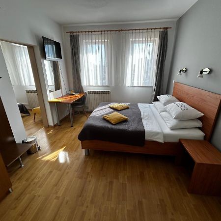 Moto Klub Brod Hotel Екстериор снимка